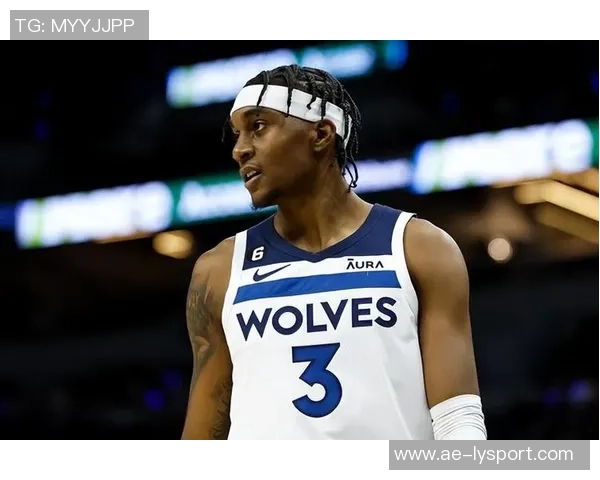 稳定发挥麦克丹尼尔斯半场高效表现助球队争胜 稳定发挥麦克丹尼尔斯半场高效表现助球队争胜