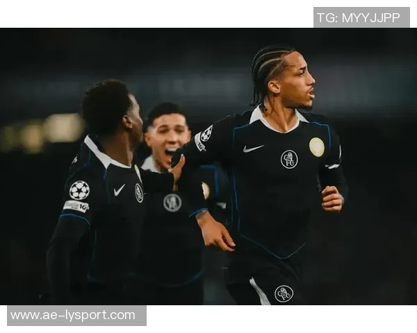 前三狮国门拉亚表现抢眼桑切斯助力切尔西争冠之路