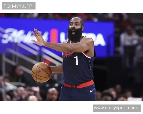 卢指导赞哈登职业精神称其从不缺席比赛展现出榜样力量