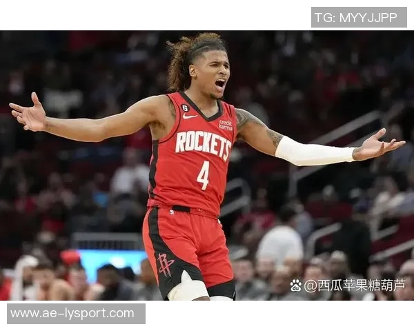 杰伦格林复出表现稳健半场贡献7分2板2助正负值5 杰伦格林复出表现稳健半场贡献7分2板2助正负值5