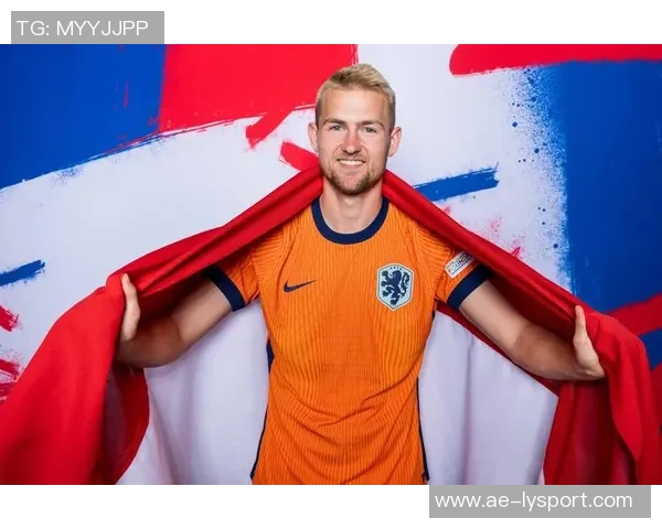 曼联10月最佳球员候选名单揭晓库尼亚姆伯莫拉门斯德里赫特争夺荣誉