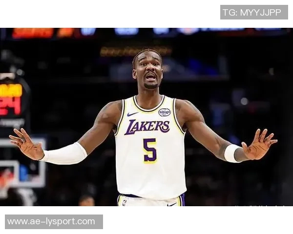 夸梅调侃艾顿表现出色赞其空接能力大幅提升曾被视为水货球员